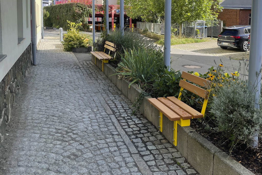 Sitzgelegenheiten